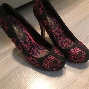 Skull heels